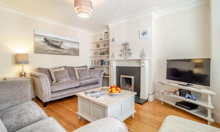4 Bed in Southwold 8
