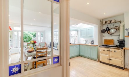 4 Bed in Southwold 2
