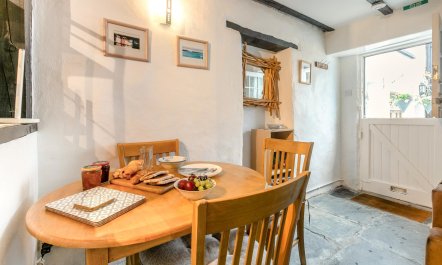 2 Bed in Looe 4