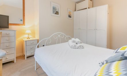 2 Bed in Looe 9