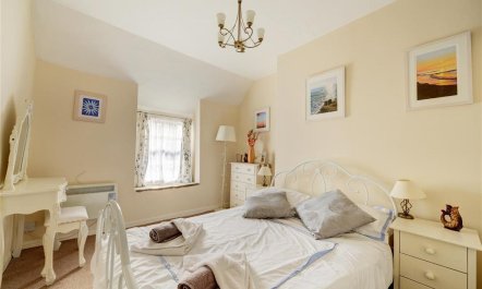 2 Bed in Looe 1