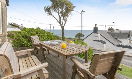 3 Bed in Porthleven 3