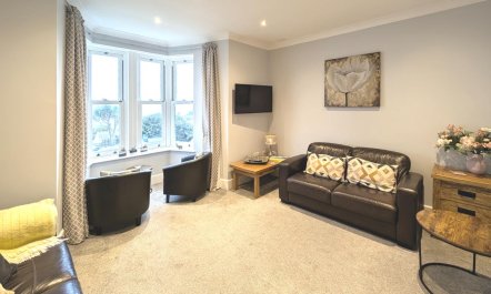 3 Bed in Porthleven 1