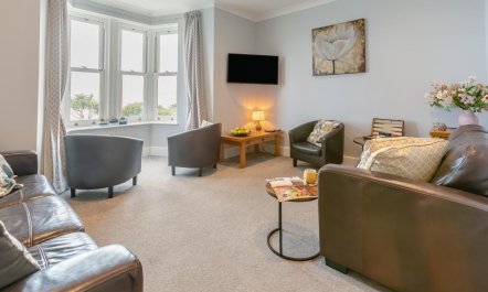 3 Bed in Porthleven
