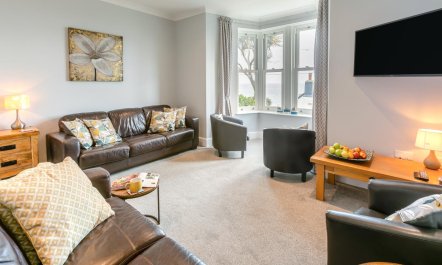 3 Bed in Porthleven 7