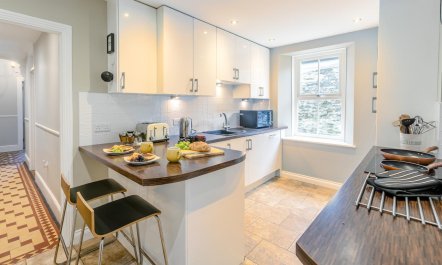 3 Bed in Porthleven 1