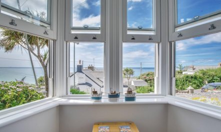 3 Bed in Porthleven