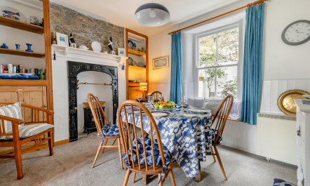 3 Bed in Porthleven 6