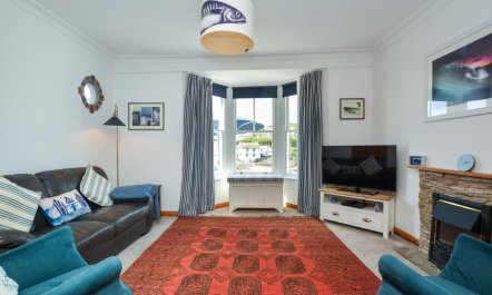 3 Bed in Porthleven 1