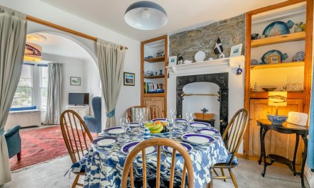 3 Bed in Porthleven 4
