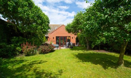 3 Bed in Salthouse 4