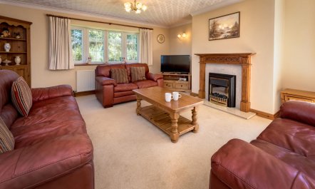 5 Bed in Bryncroes 5