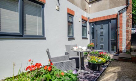 3 Bed in Cardiff 2