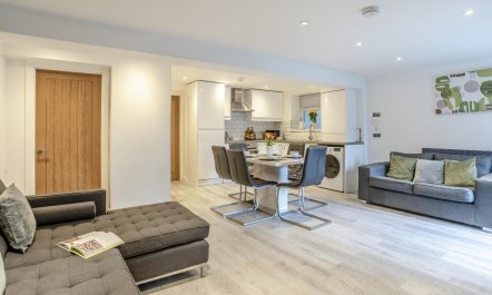 3 Bed in Cardiff 2