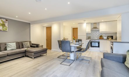 3 Bed in Cardiff 4