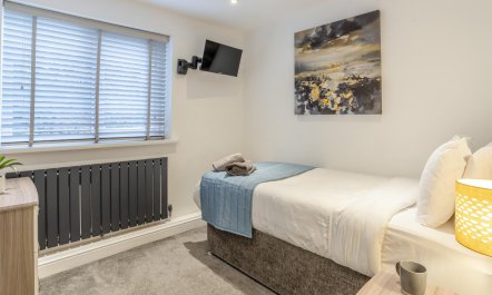 3 Bed in Cardiff 8