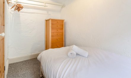 2 Bed in St Ives 8