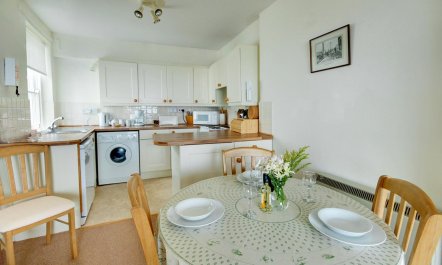 2 Bed in Appledore 7