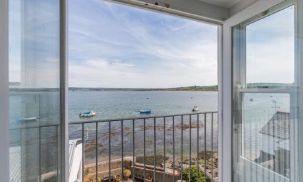 2 Bed in Appledore