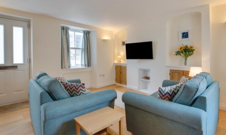 2 Bed in Porthleven 3