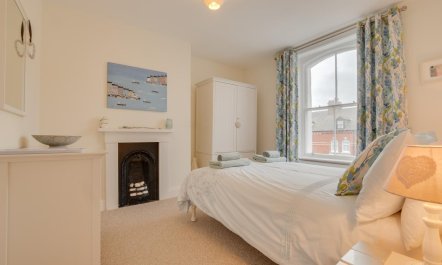 2 Bed in Whitby 2