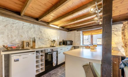 2 Bed in Llandeilo 5