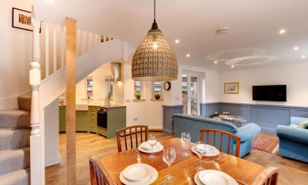 2 Bed in Woodbridge 2