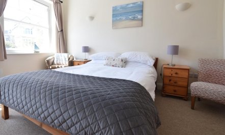 1 Bed in Swanage 4