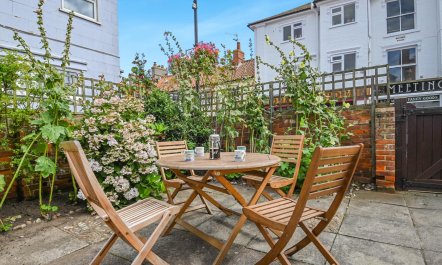 2 Bed in Aldeburgh 6