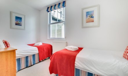 2 Bed in St Ives 7