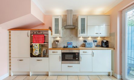 3 Bed in Torquay 4