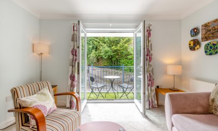 3 Bed in Torquay 1