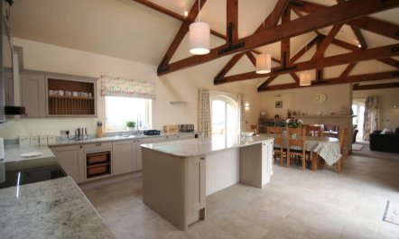 4 Bed in Seahouses 2