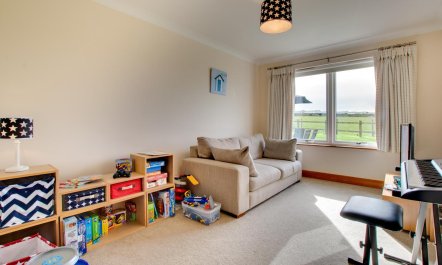 4 Bed in Seahouses 2