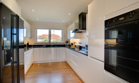 4 Bed in Seahouses 5