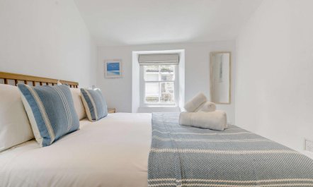 2 Bed in St. Ives 8
