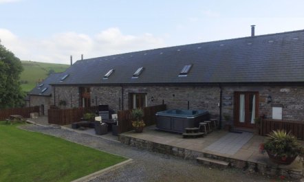 4 Bed in Brecon 4