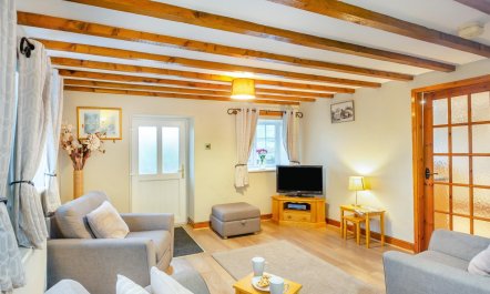 2 Bed in Betws-y-Coed 4