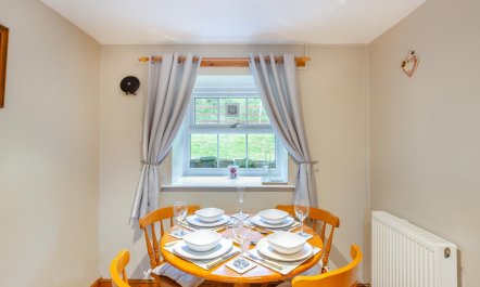 2 Bed in Betws-y-Coed 7