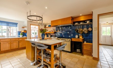 5 Bed in Magham Down 6