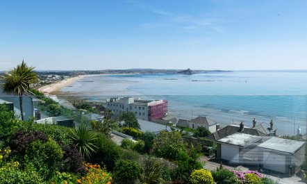 2 Bed in Penzance 3