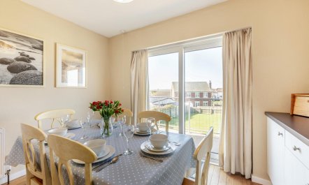 3 Bed in Beadnell 2