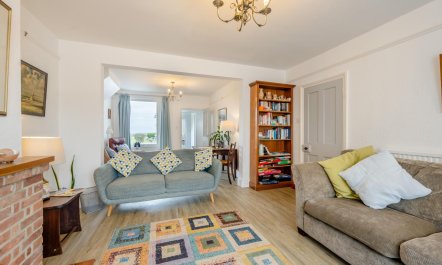 5 Bed in Overstrand 2