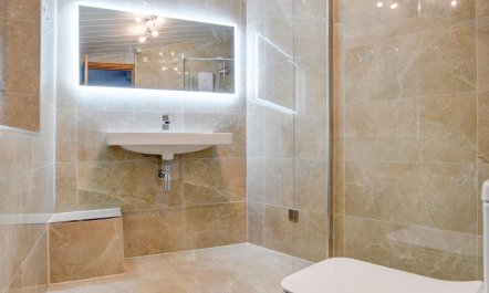 1 Bed in Clappersgate 5