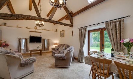 2 Bed in Machynlleth 6