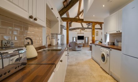 2 Bed in Machynlleth 9