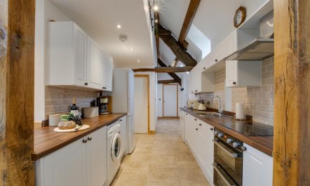 2 Bed in Machynlleth 5