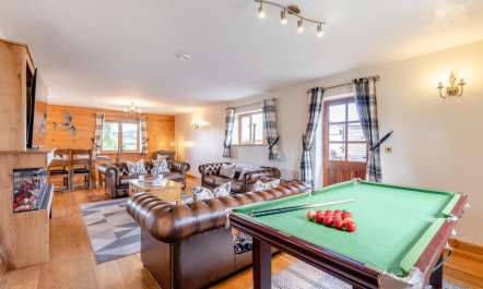 4 Bed in Brecon 0