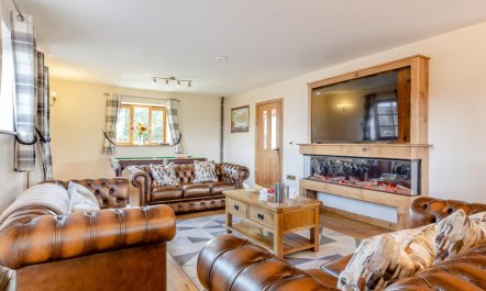 4 Bed in Brecon 6