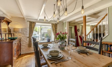 2 Bed in Abergwaun 7